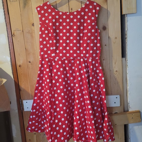 Fifties Chic Red and White Polka dot dress - Picture 1 of 2